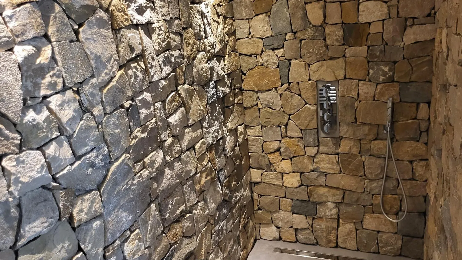 Attilio High Living Suites - Adults Only Torri Del Benaco 0*,  Italy
